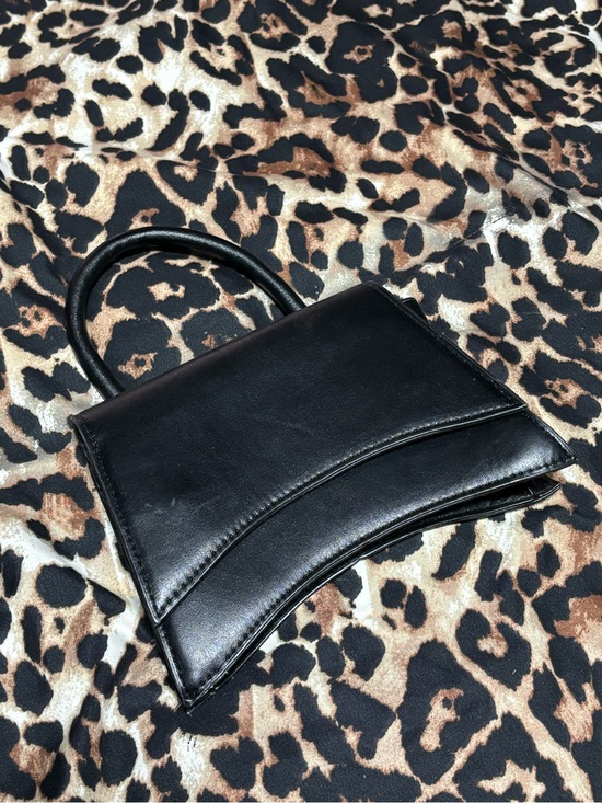SHEIN Handbags - Classic Black Women’s Top-Handle Bag